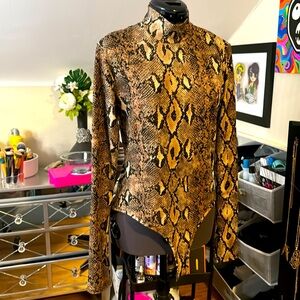NWOT sz XL Snake Print Bodysuit with mock neck and long sleeves